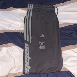 Yeezy Calabasas (Adidas)